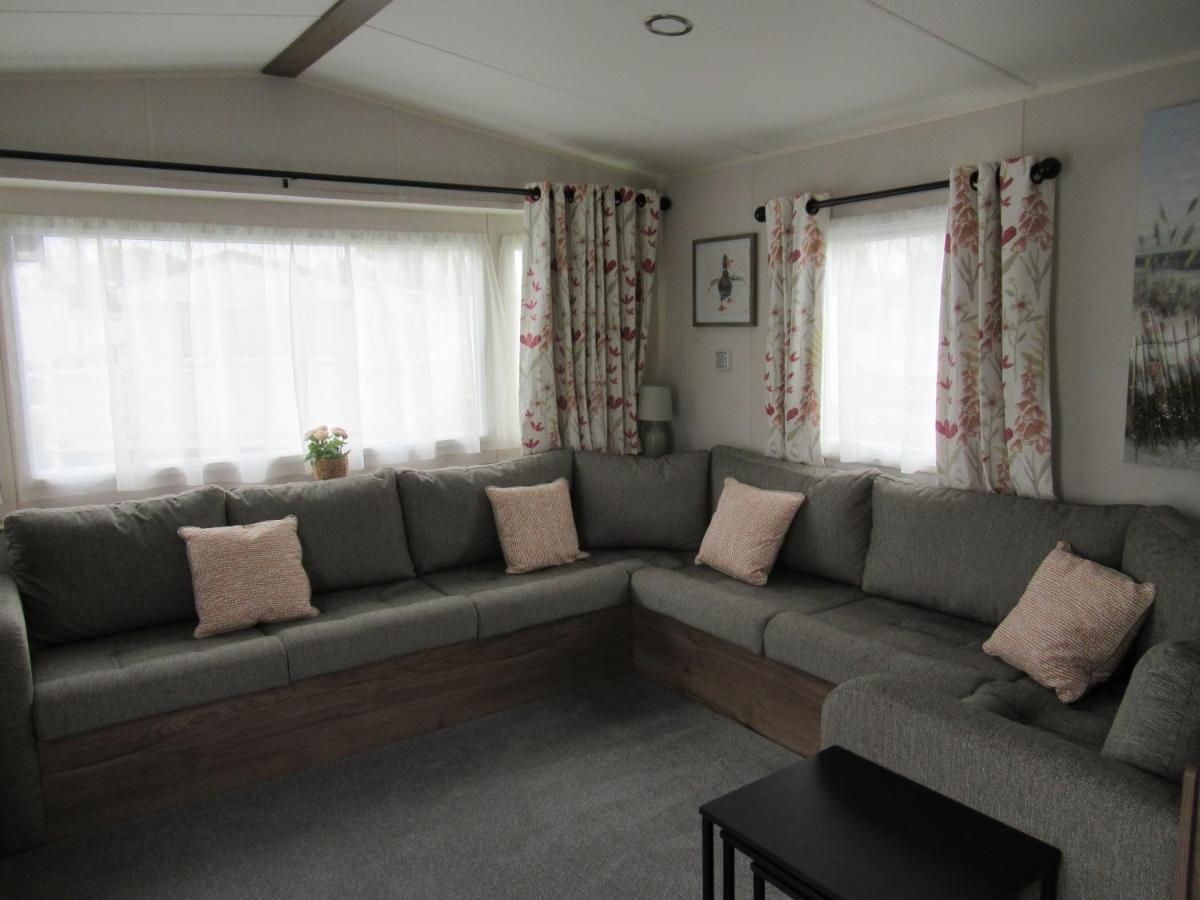 Chichester Lakeside Self-Catering Holiday Home Exterior foto